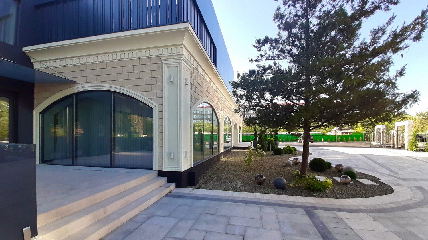 Искусственный камень «Форли 051» в отделке ресторана в республике Молдова!